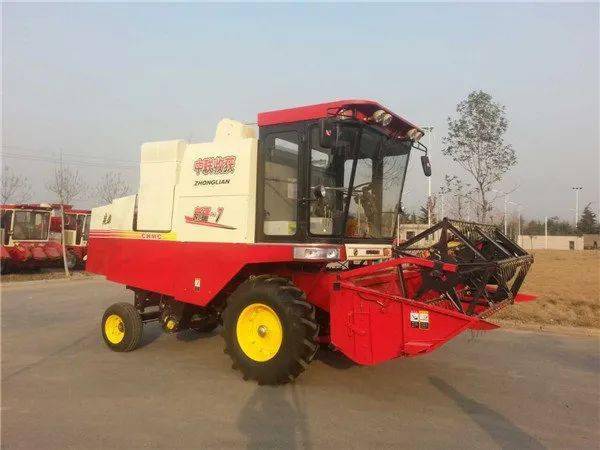 來自保定華師傅的認(rèn)可：從新疆-7到新疆-9，中聯(lián)收獲一直是我中意的品牌(圖4)